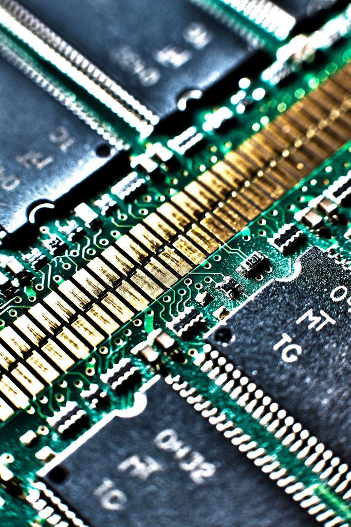 circuit board technology (foto: Harland Quarrington / OGL v1.0, Wikimedia Commons)